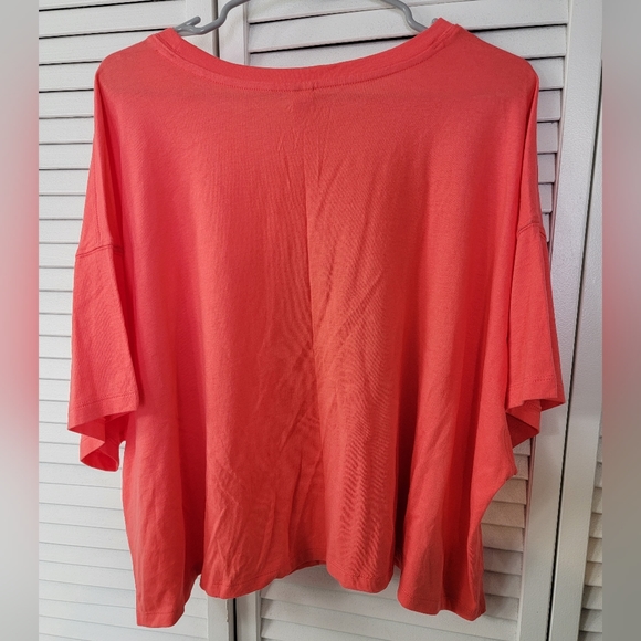 NWT Old Navy Coral Crop T Shirt Top - Picture 4 of 4
